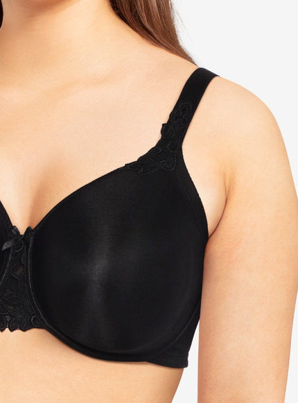 Chantelle Beugel BH Hedona c20310 – Zwart, op model