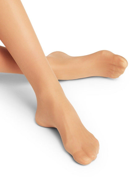 FALKE Pure Matt 20 DEN Dames Panty 43120 – op model