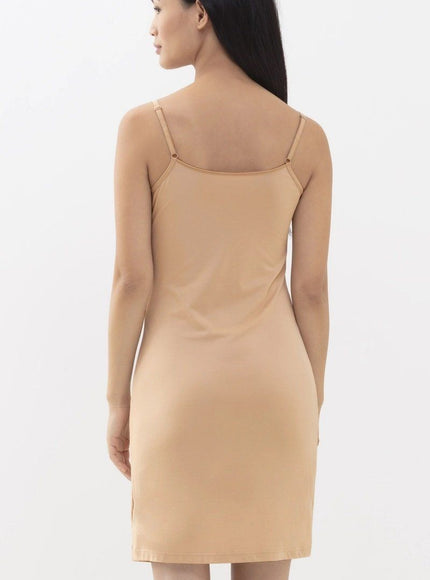 Mey Bodywear dames body dress emotion 55205 – Cream Tan, op model