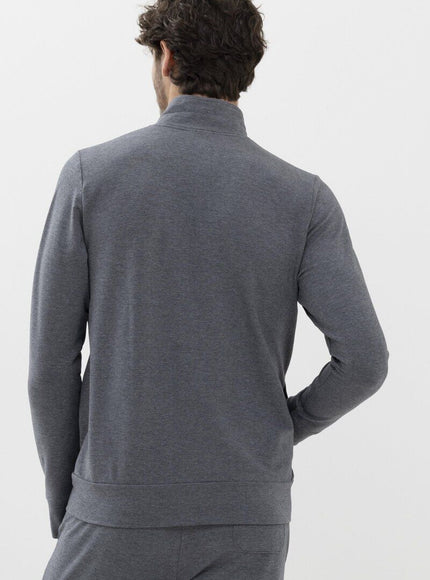 Mey Bodywear Mey Heren vest met rits 36030 – quartz melange, op model
