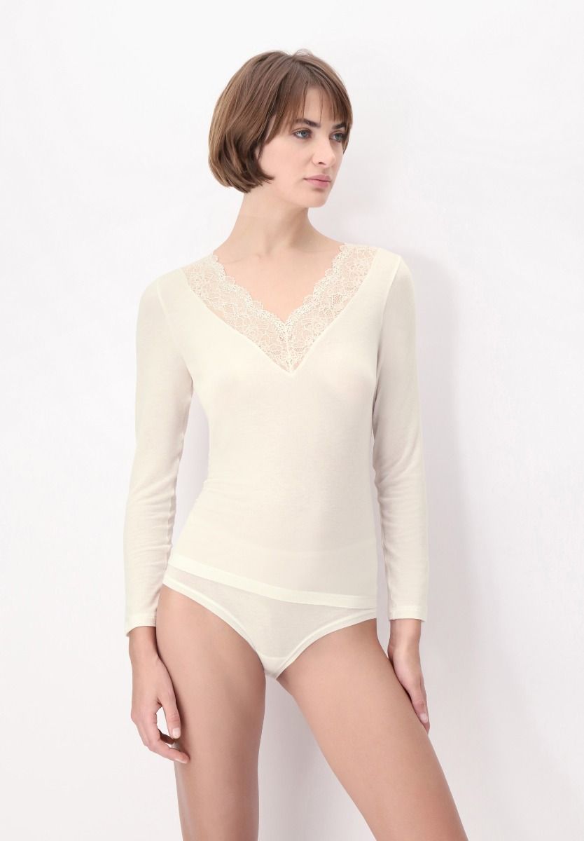 1502 Ivory - Ivory Lace / M