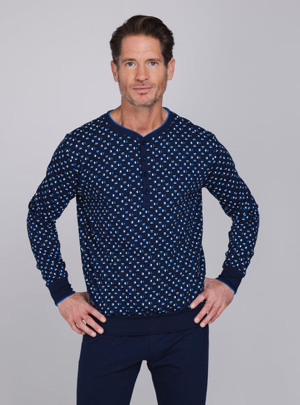 Pastunette for Men heren pyjama 122262-516-1 520 dark blue – op model