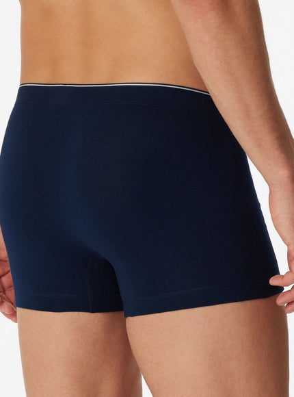 Schiesser 95-5 Short 174004 – donkerblauw, op model