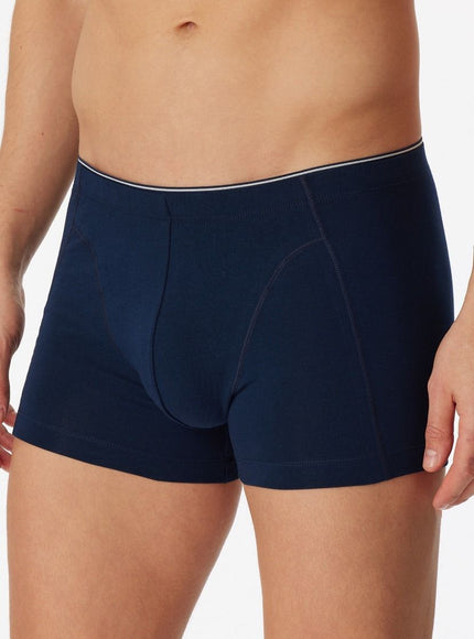 Schiesser 95-5 Short 174004 – donkerblauw, op model