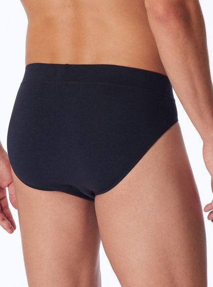 Schiesser Long Life Soft Rio Slip 155631 – Blauschwarz, op model