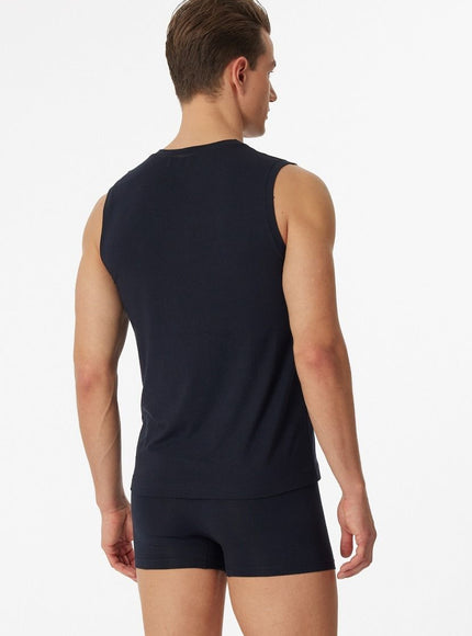 Schiesser long life soft tank top 164104 – Blauwzwart, op model