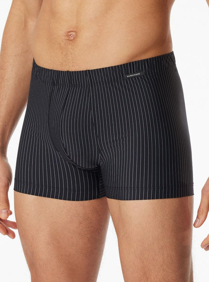 Schiesser Shorts Pure Micro NOS 182176 – schwarz, op model