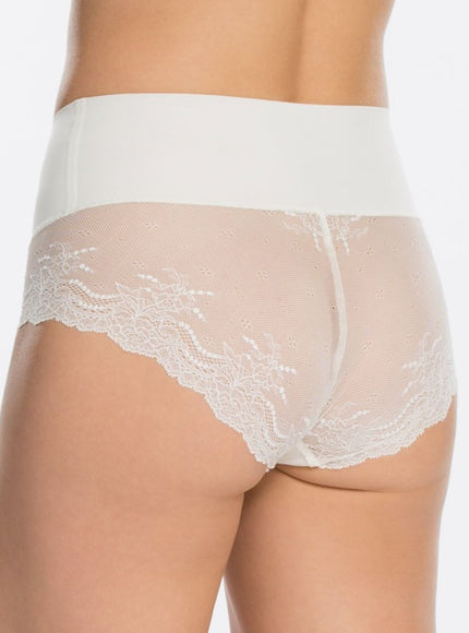 SPANX Undie-tectable Lace Hi-Hipste SP0515