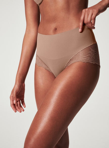 SPANX Undie-tectable Lace Hi-Hipste SP0515