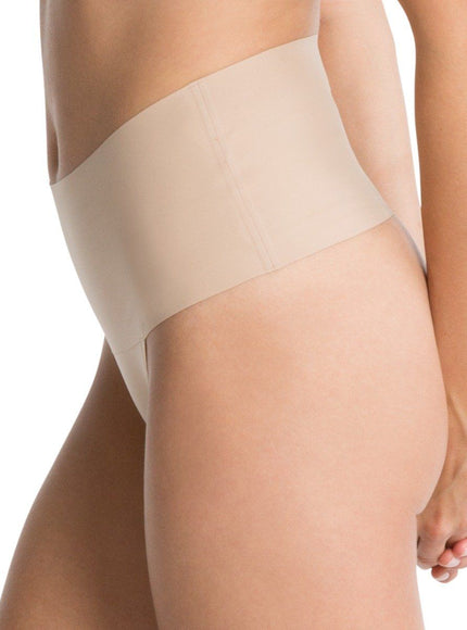 Spanx Undie-Tectable Thong SP0115