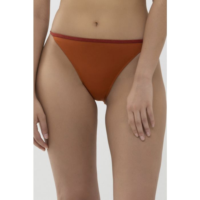 Mey Bodywear Dames Tanga met kant 79233 98 red pepper