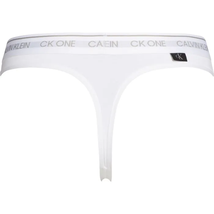 Calvin Klein CK One string 000QF5733E